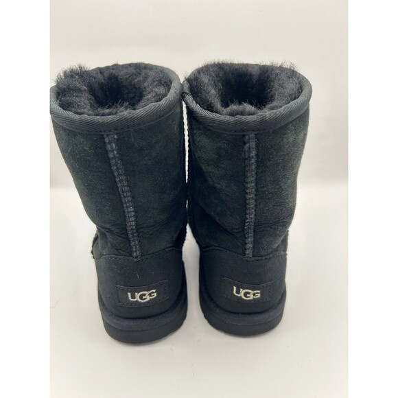 UGG Kids Classic II Boots Black Suede Shearling Size 4 Style 1017703K - Picture 6 of 8